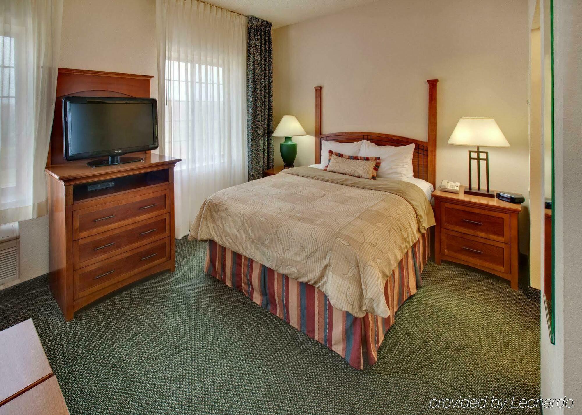 Staybridge Suites Chicago-Oakbrook Terrace, An Ihg Hotel Room photo