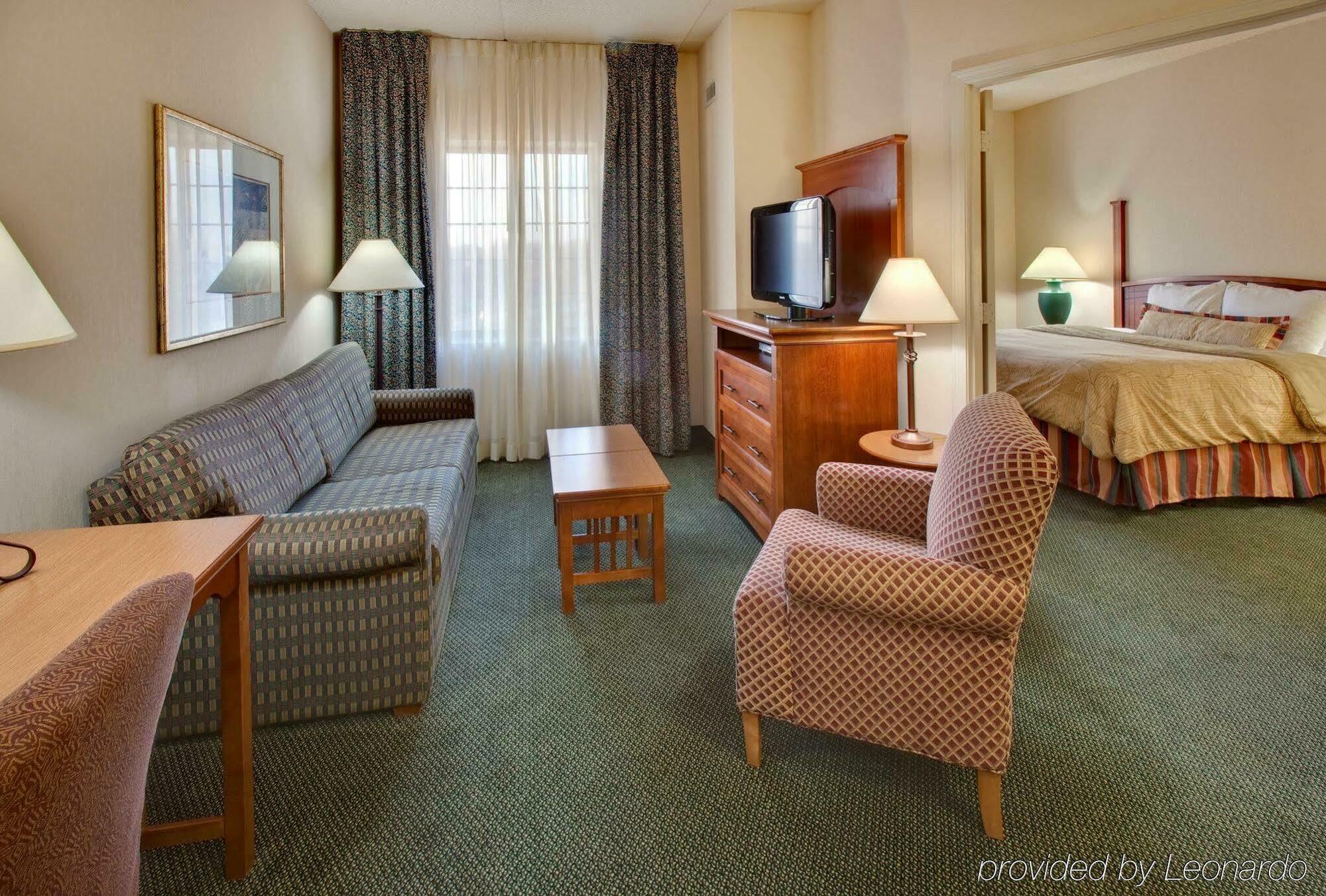 Staybridge Suites Chicago-Oakbrook Terrace, An Ihg Hotel Room photo