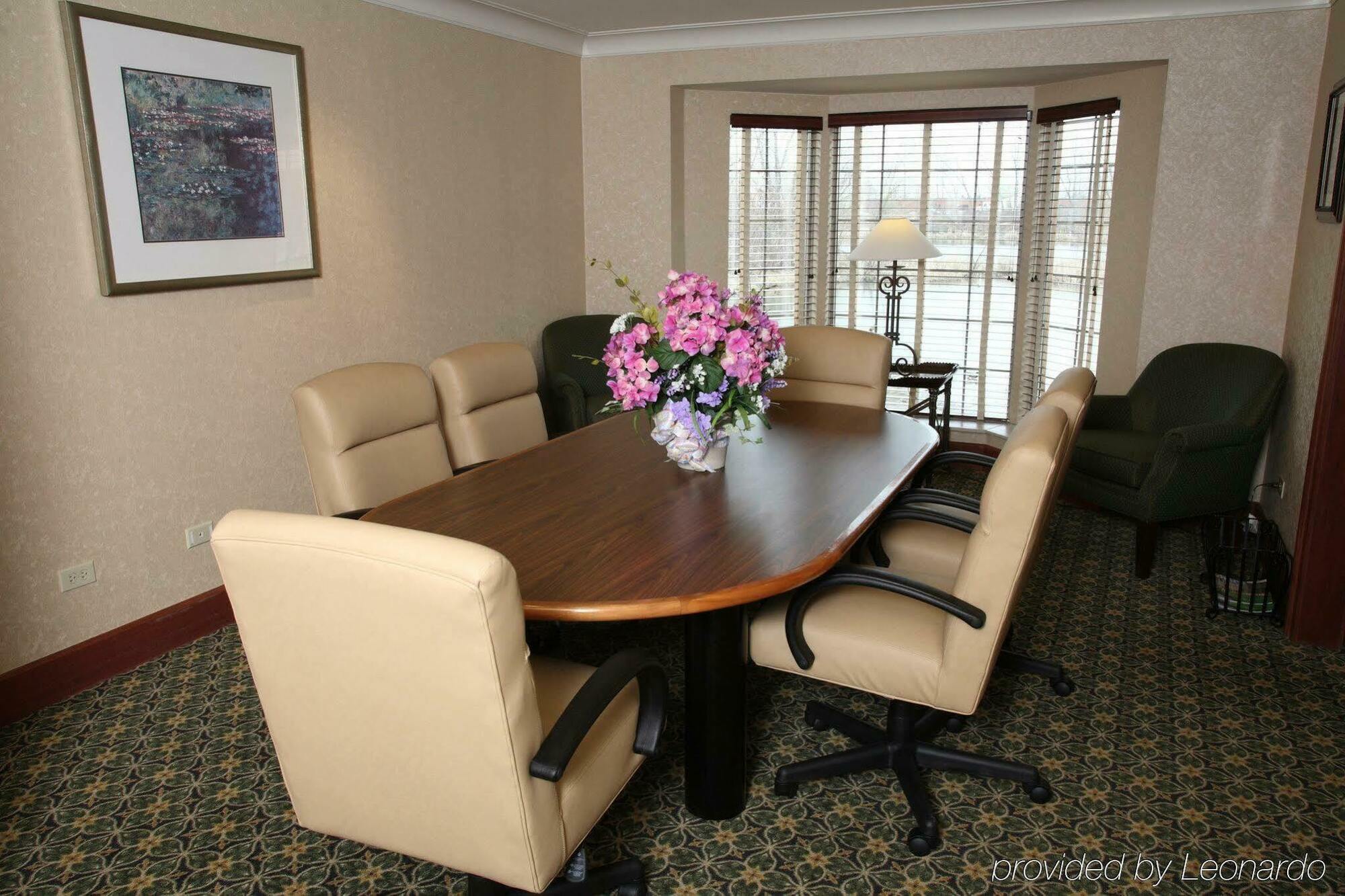 Staybridge Suites Chicago-Oakbrook Terrace, An Ihg Hotel Facilities photo